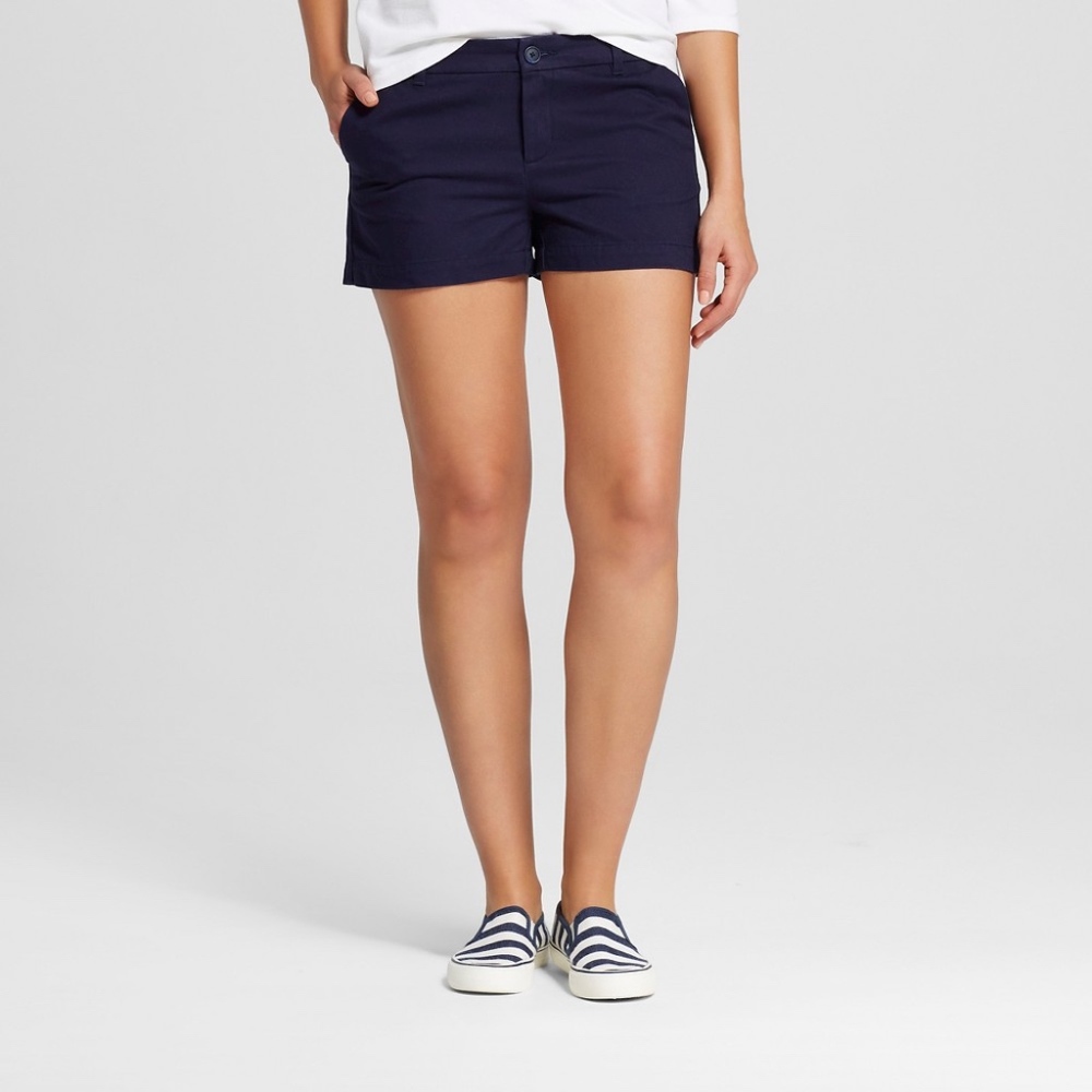 Textured blue women's shorts